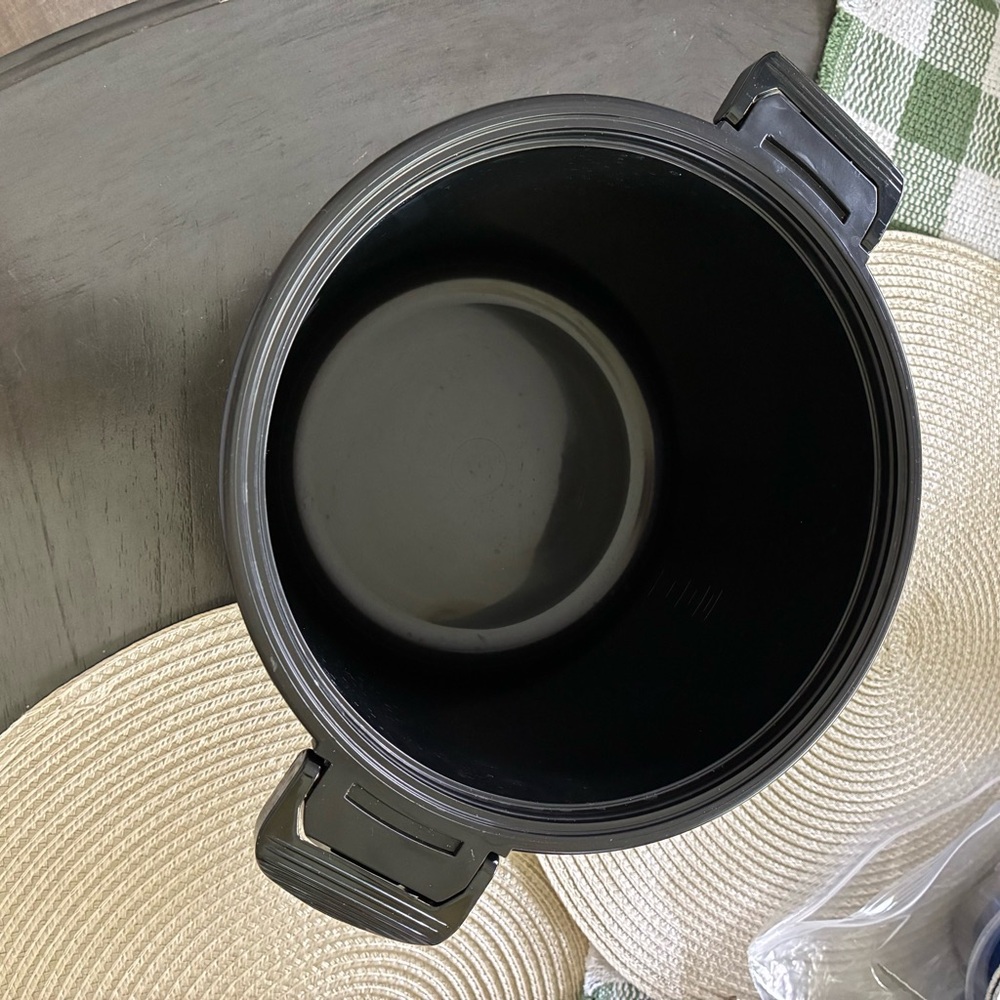 The Pampered Chef Black Rice Cooker - Picture 6 of 14
